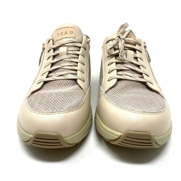 Traq Eazee Sneakers in Bone - Picture 4 of 9